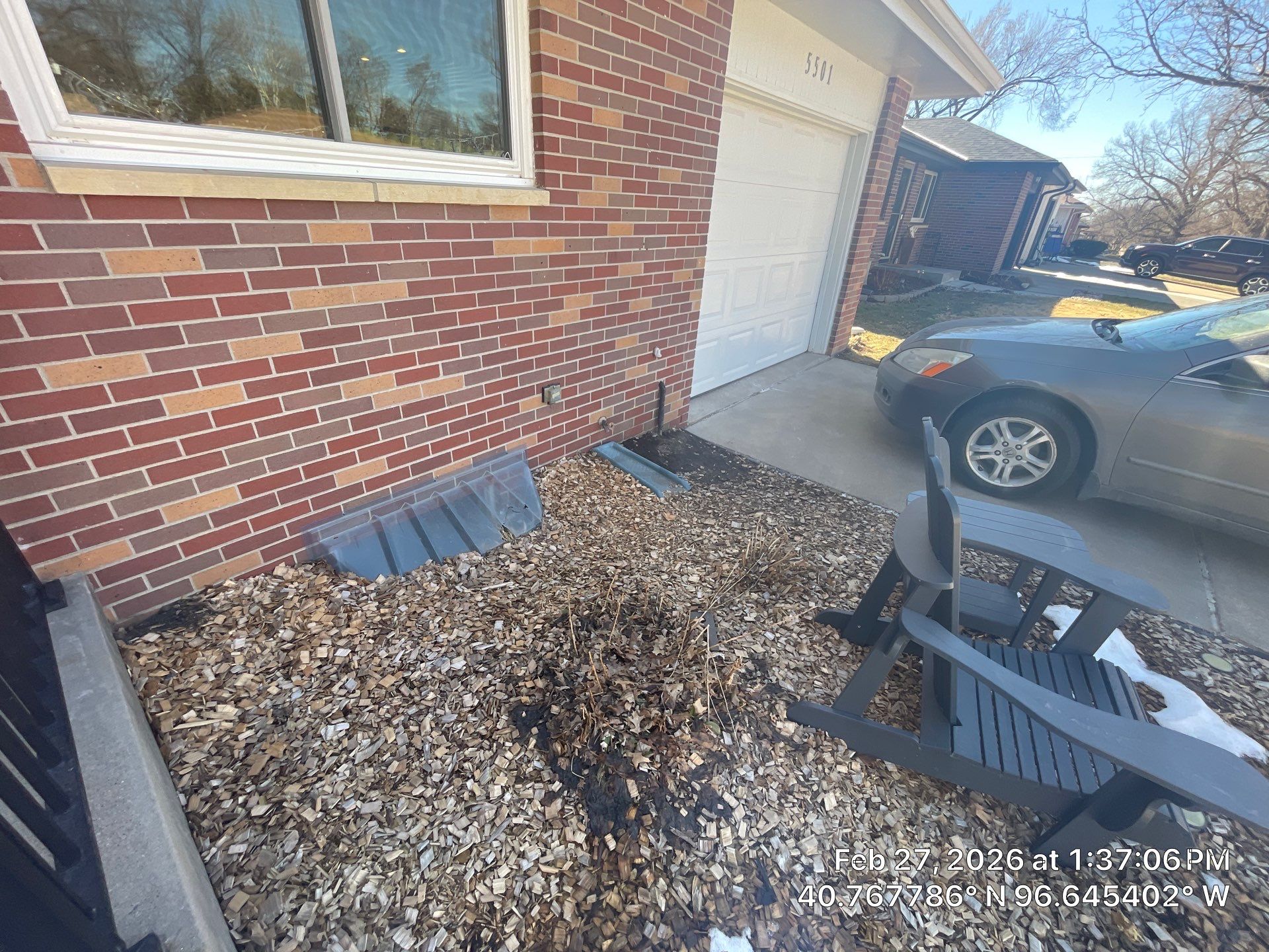Early warning signs of improper drainage on a Midwest home
