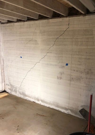 Diagonal Cracks