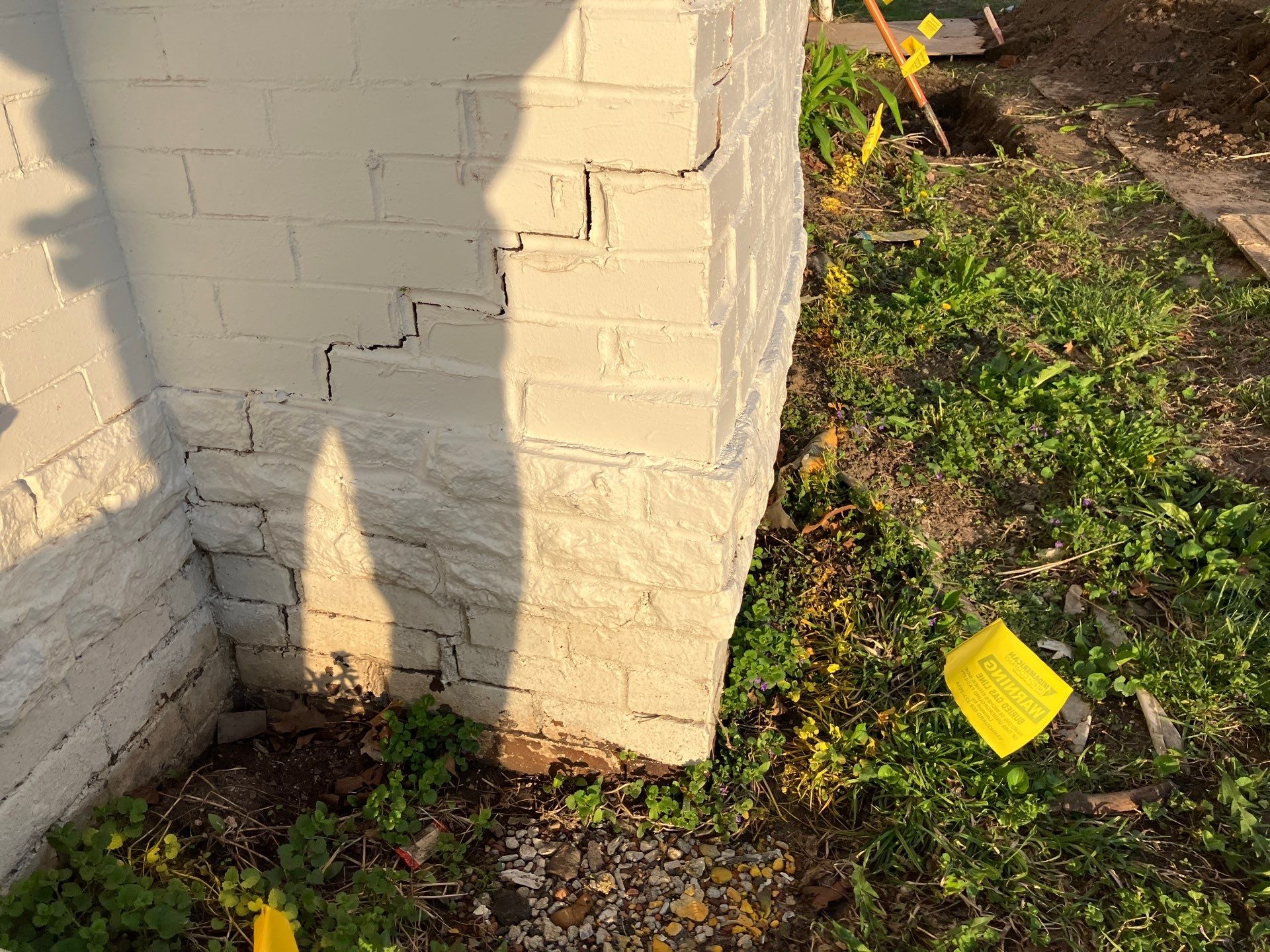 Cracked Brick Veneer Diagnosed and Stabilized